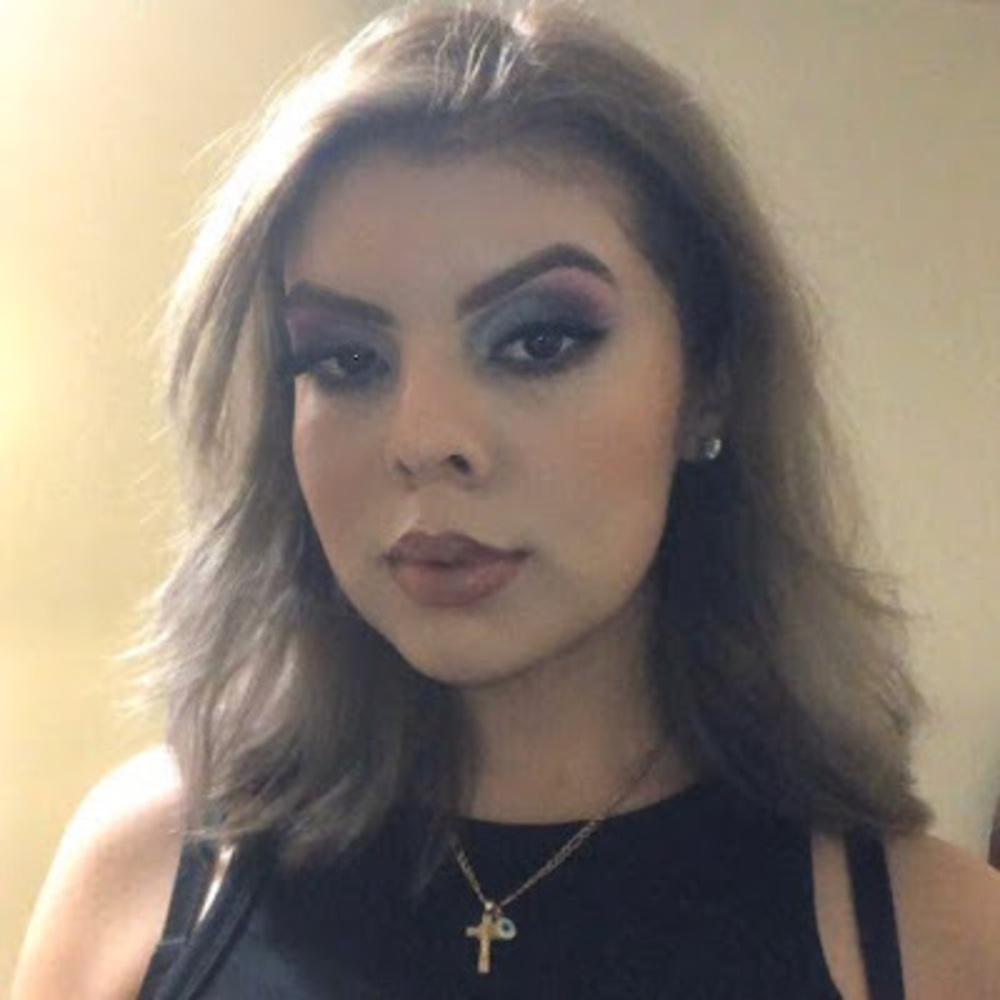 Meet your Posher, Adilene